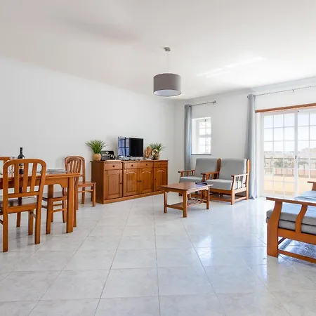T1 Ferias Na De Apartman *