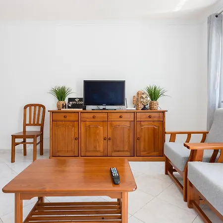 T1 Ferias Na De Apartman *