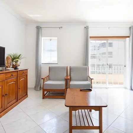 T1 Ferias Na De Apartman